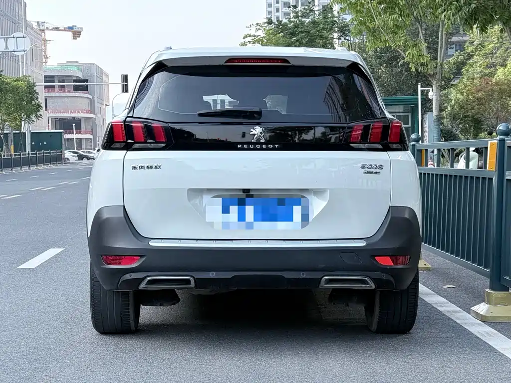 Peugeot 5008 — миниатюра 4