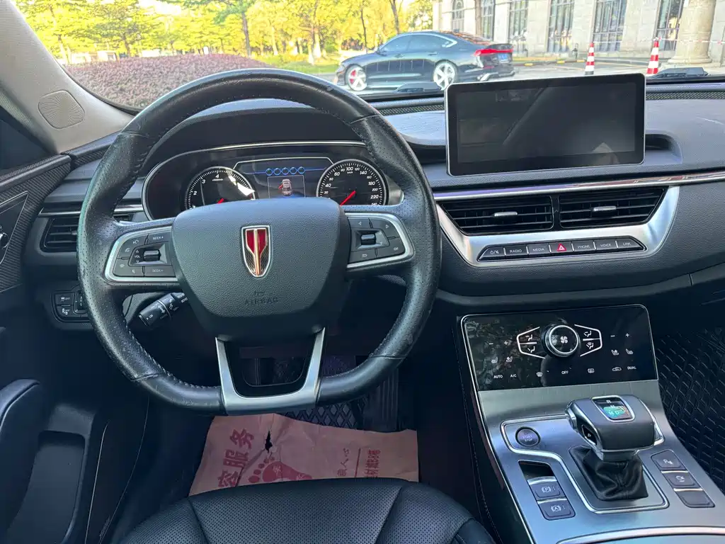 Hongqi Hongqi H5 — миниатюра 8