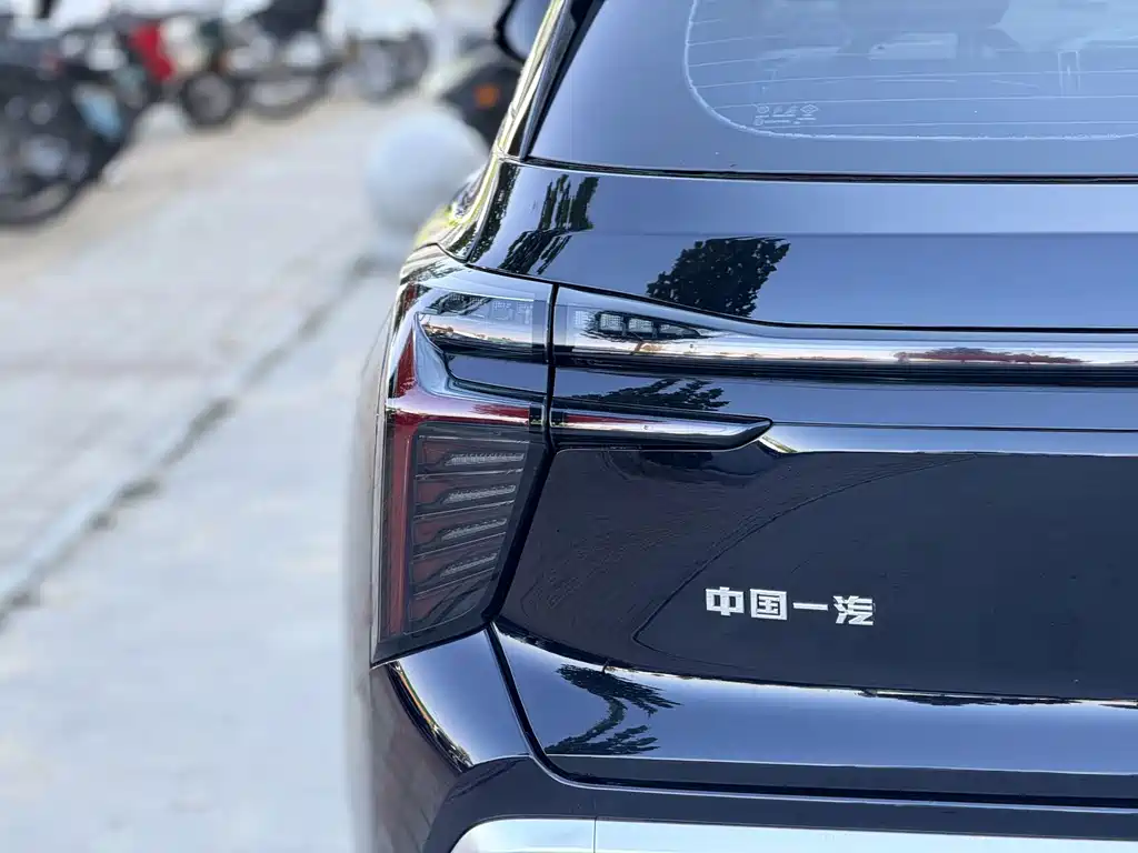 Hongqi Hongqi HS3 PHEV — миниатюра 16