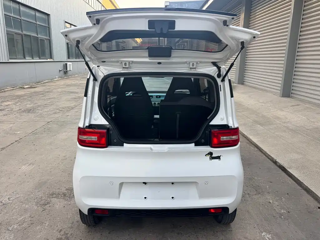 Wuling MINIEV — миниатюра 6