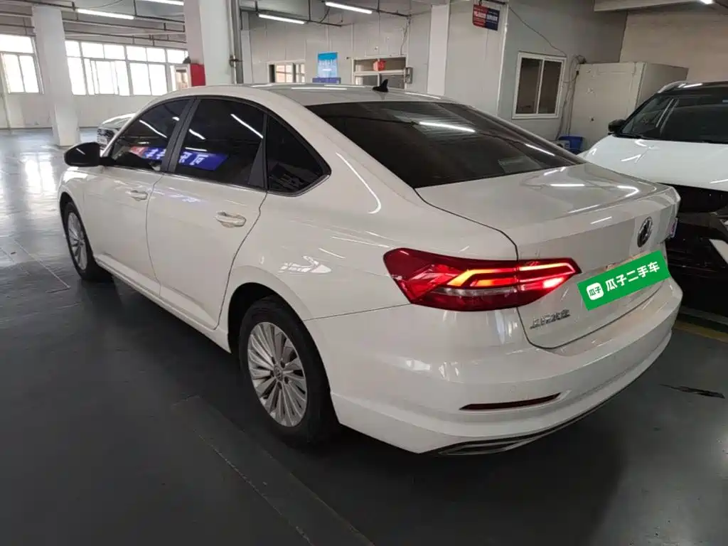 Volkswagen Lavida — миниатюра 5