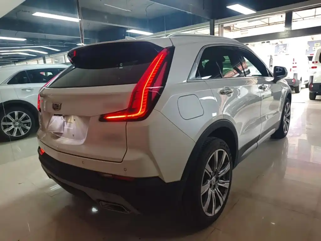 Cadillac XT4 — миниатюра 5