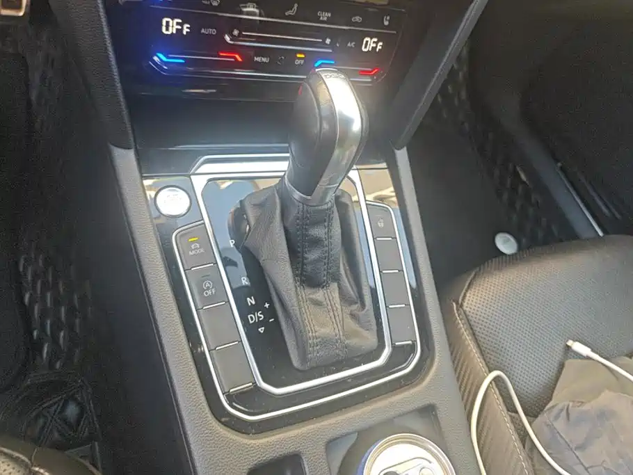 Volkswagen CC — миниатюра 16