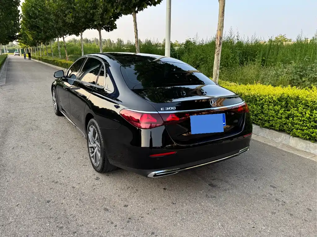 Mercedes-Benz E-Class E 2024 E 300 L Fashion