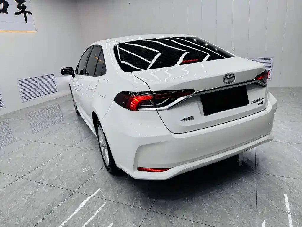 Toyota Corolla — миниатюра 6