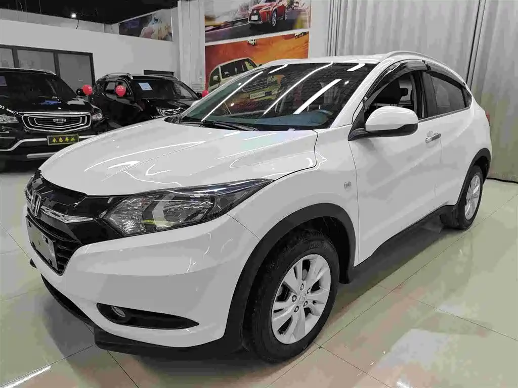 Honda Vezel 2016