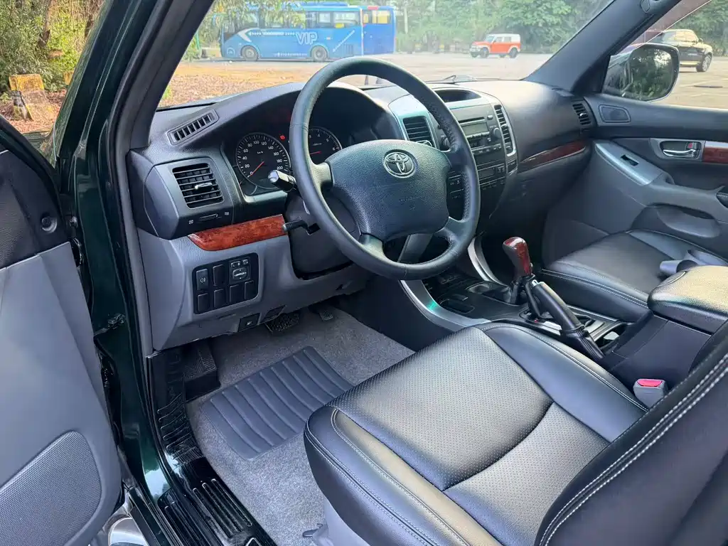 Toyota Prado (Import) — миниатюра 4