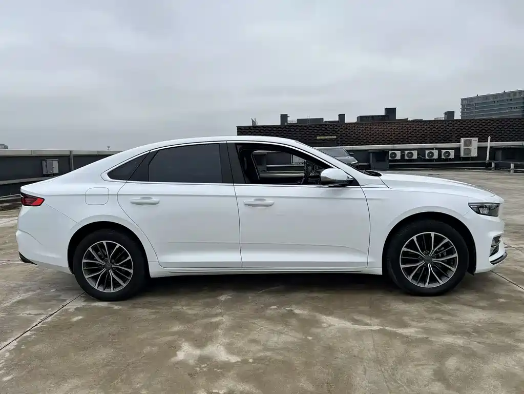 Geely Preface 2023 2.0TD Luxury