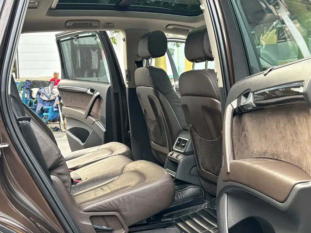Audi Q7 — миниатюра 9