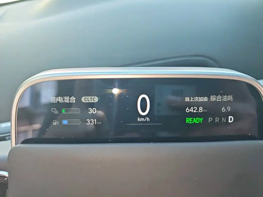 Li Auto Li L8 — миниатюра 7