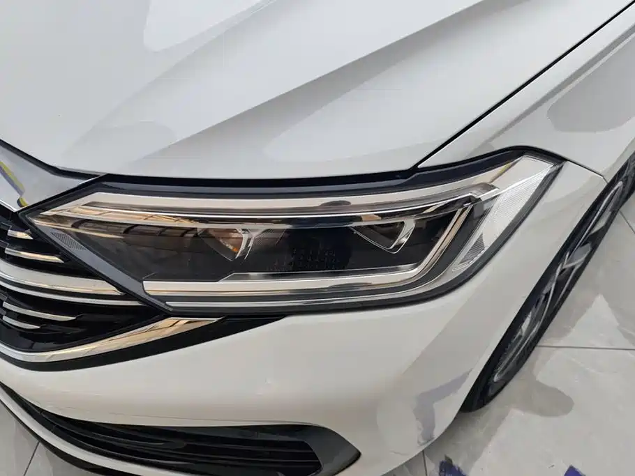 Volkswagen Sagitar — миниатюра 5