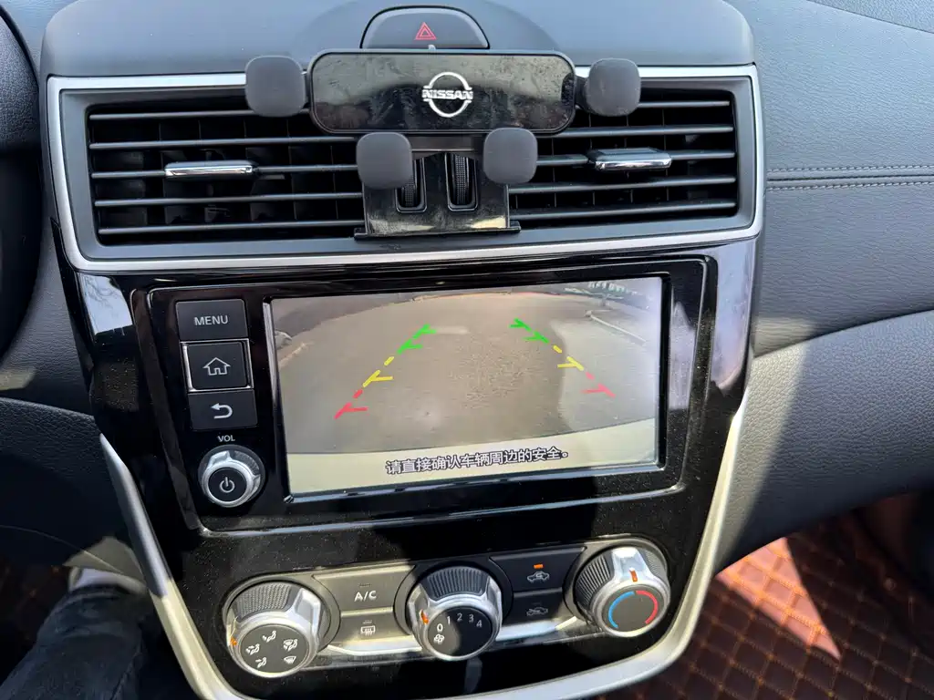 Nissan Tiida 1.6L CVT Smart Supreme Edition, фото 23