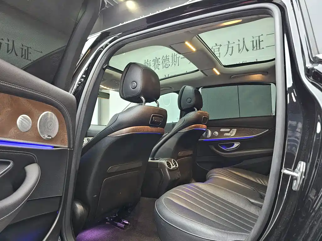 MERCEDES-BENZ E CLASS