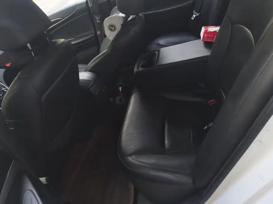 Hyundai Sonata — миниатюра 11