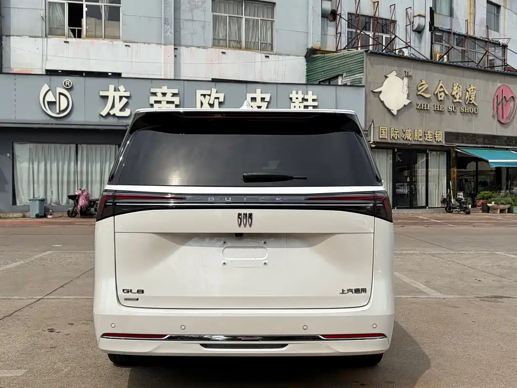 Buick GL8 Hybrid — миниатюра 13