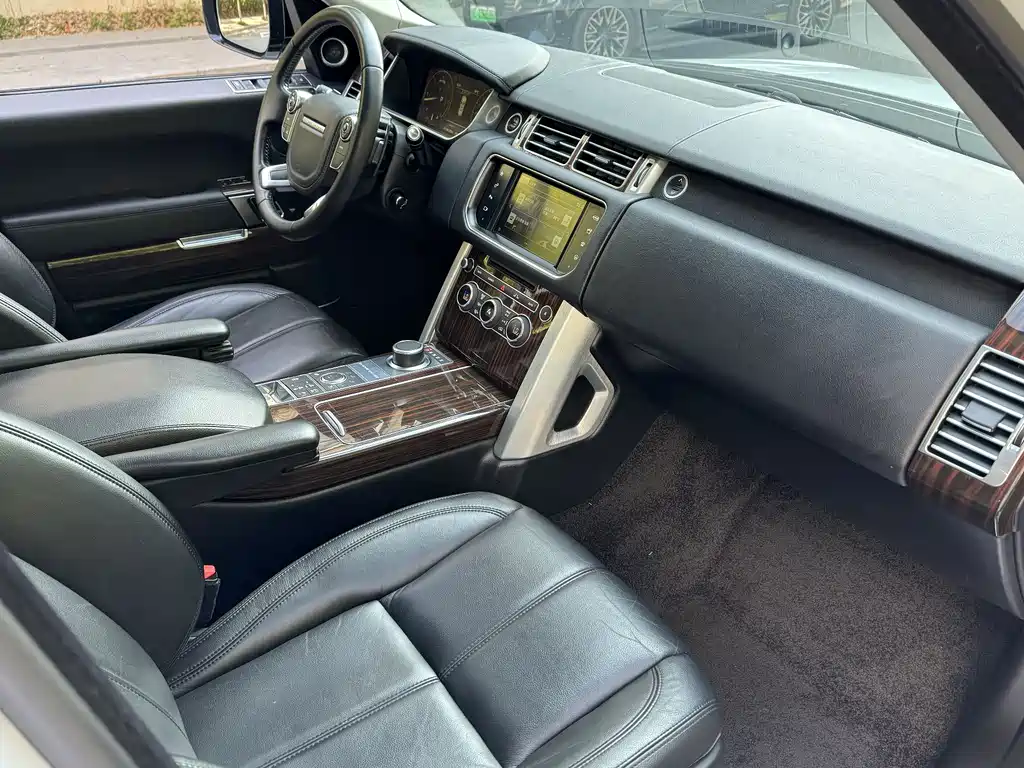 Land Rover Range Rover 2015 3.0 TDV6 Vogue