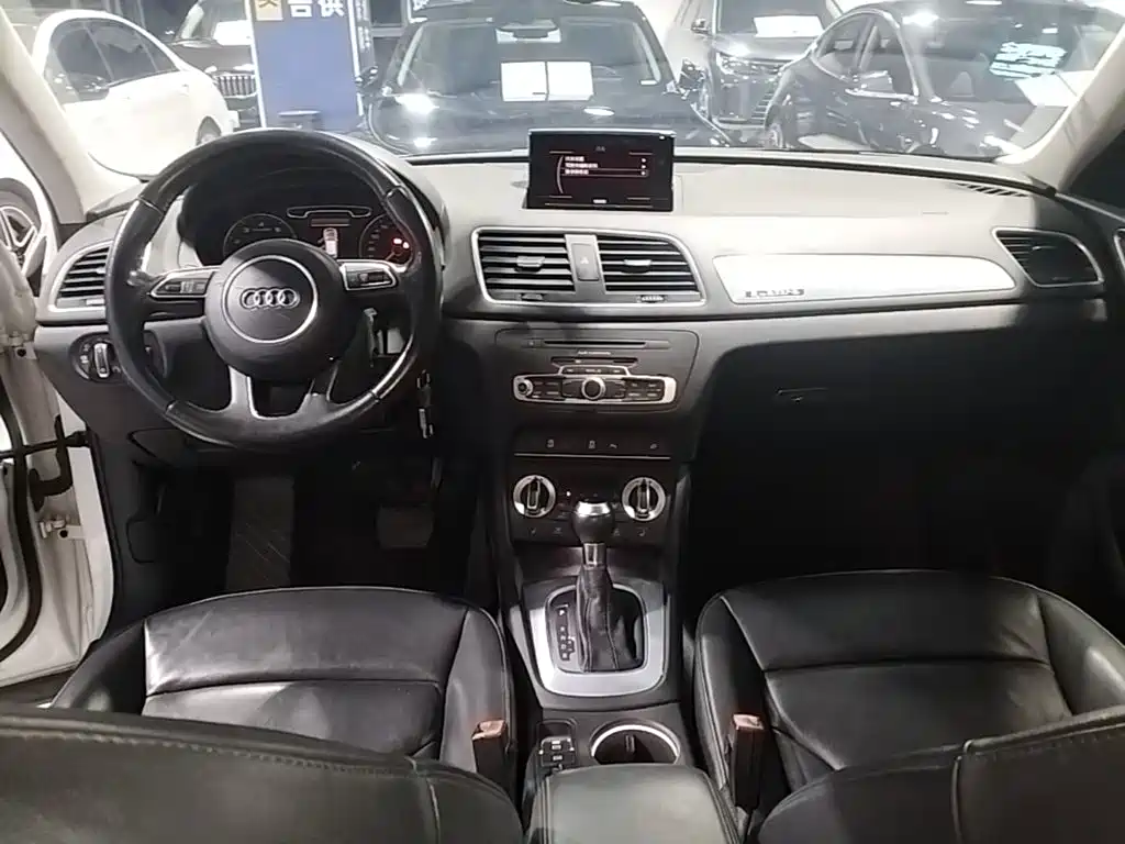 Audi Q3 — миниатюра 10