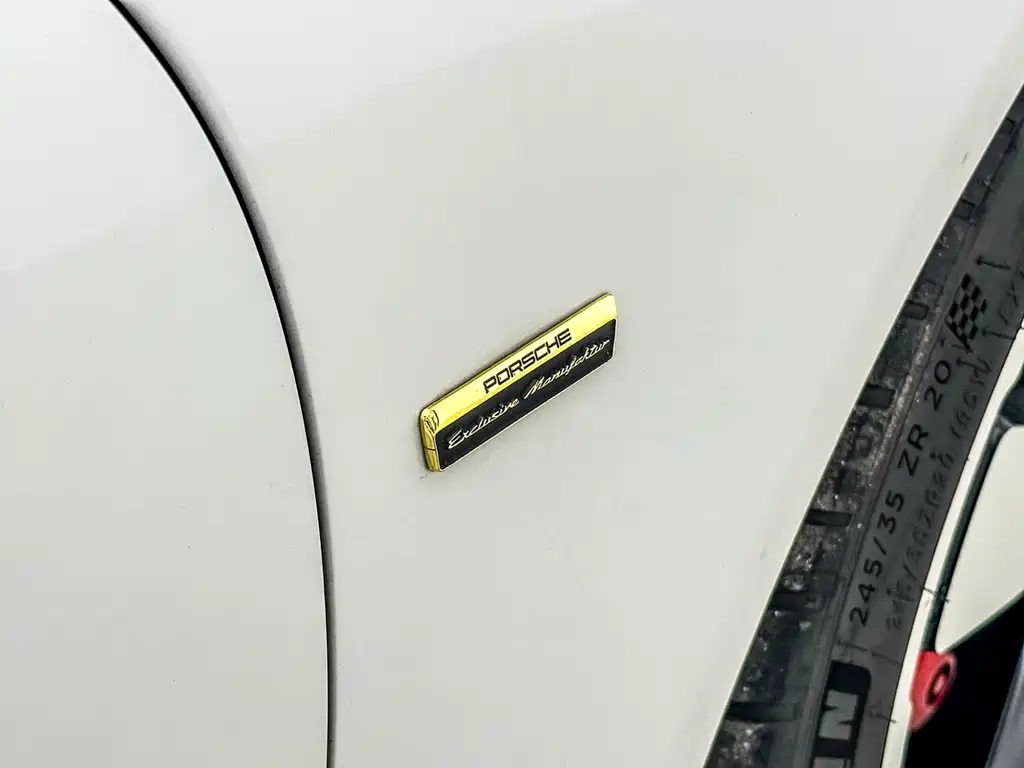 Porsche 911 2012 Carrera S 3.8L