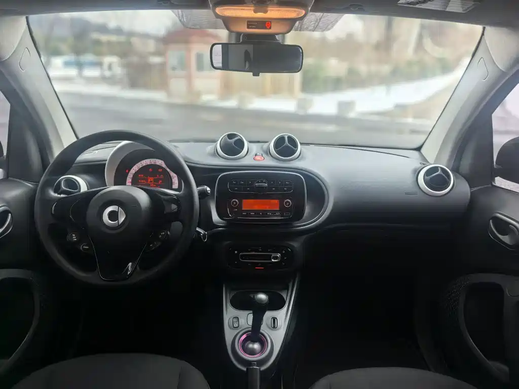 Smart fortwo 2018 1.0L 52 V