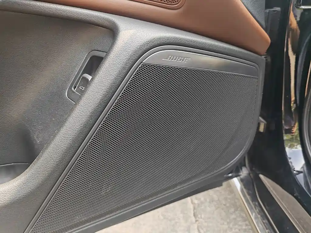 Audi A6L — миниатюра 6