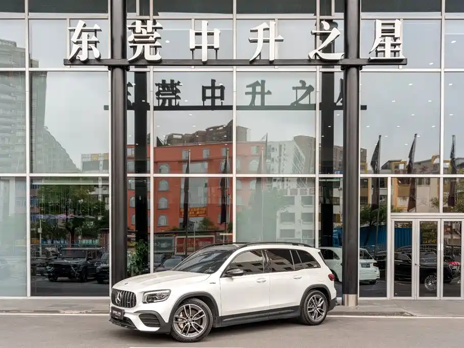 Купить Mercedes-Benz GLB AMG