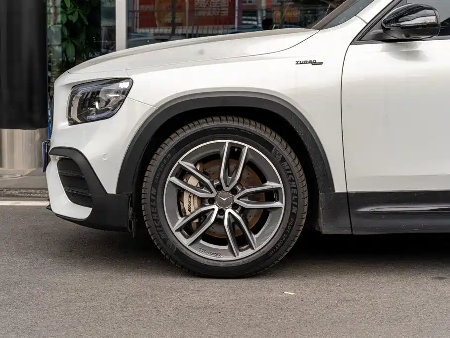 Mercedes-Benz GLB A MG 2021 AMG GLB 35 4MATIC