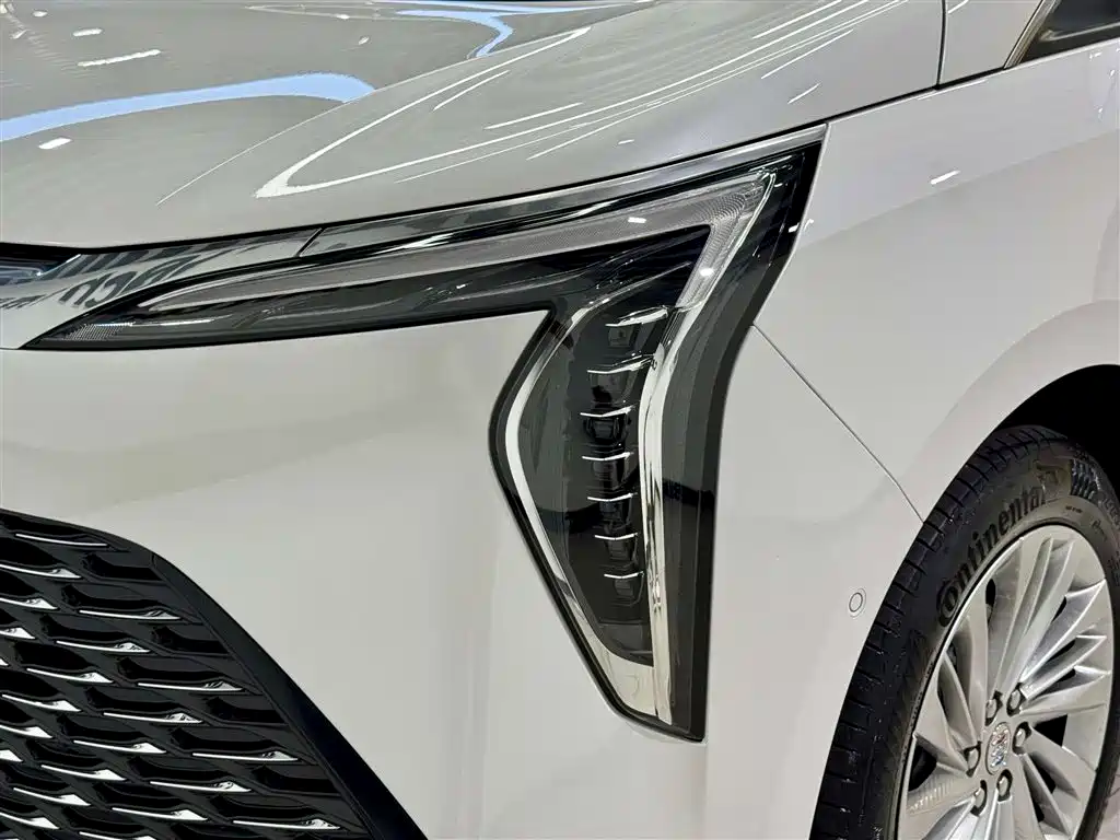 Buick Century 2023 2.0T мест