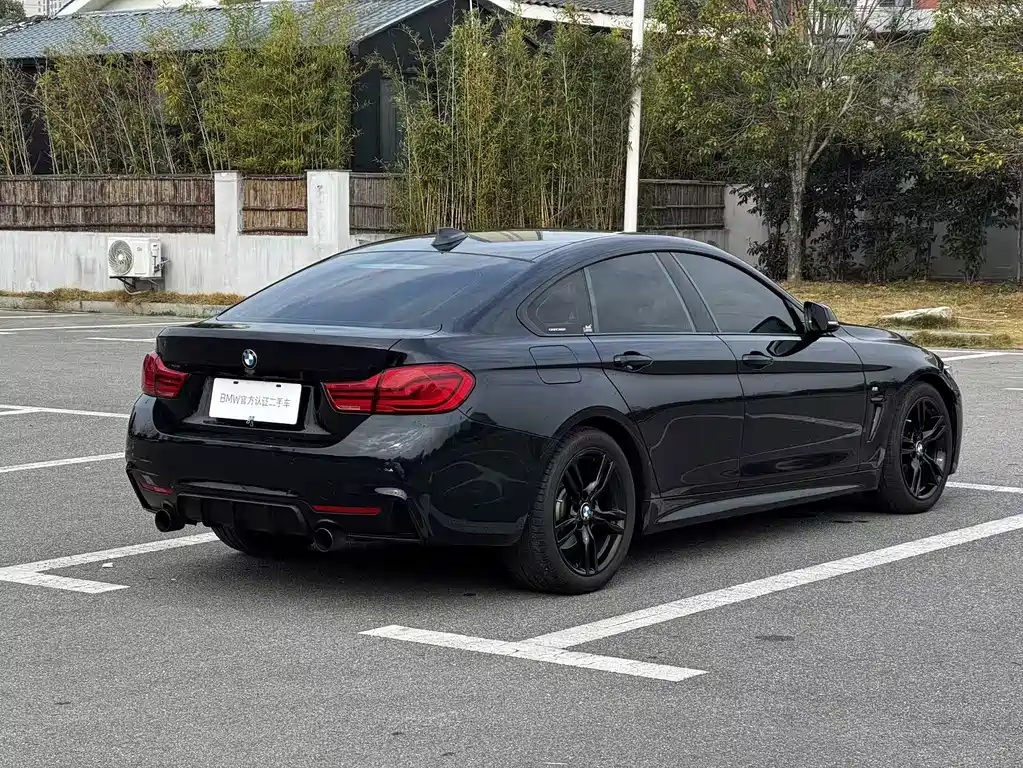 BMW 4 SERIES