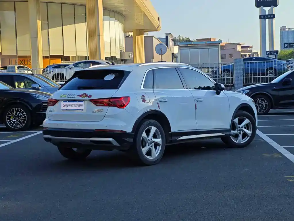 Audi Q3 — миниатюра 2