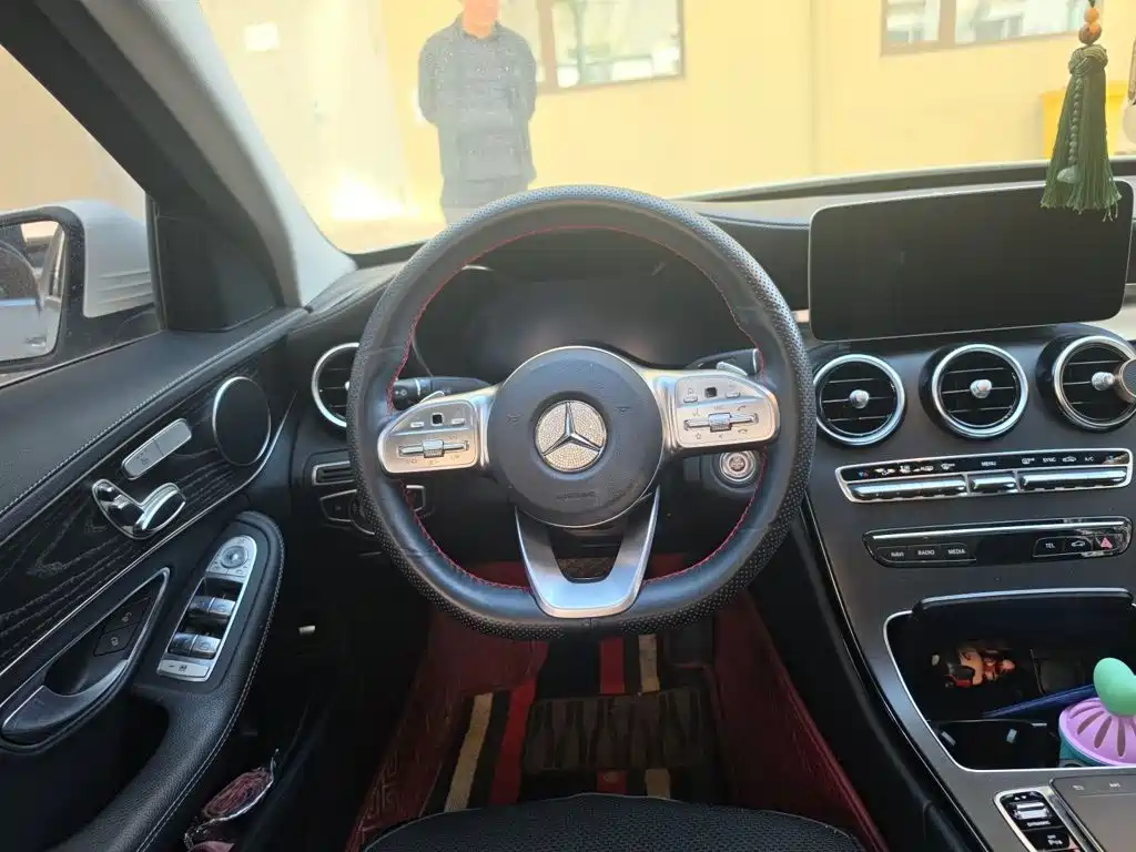 Mercedes-Benz C-Class — миниатюра 3