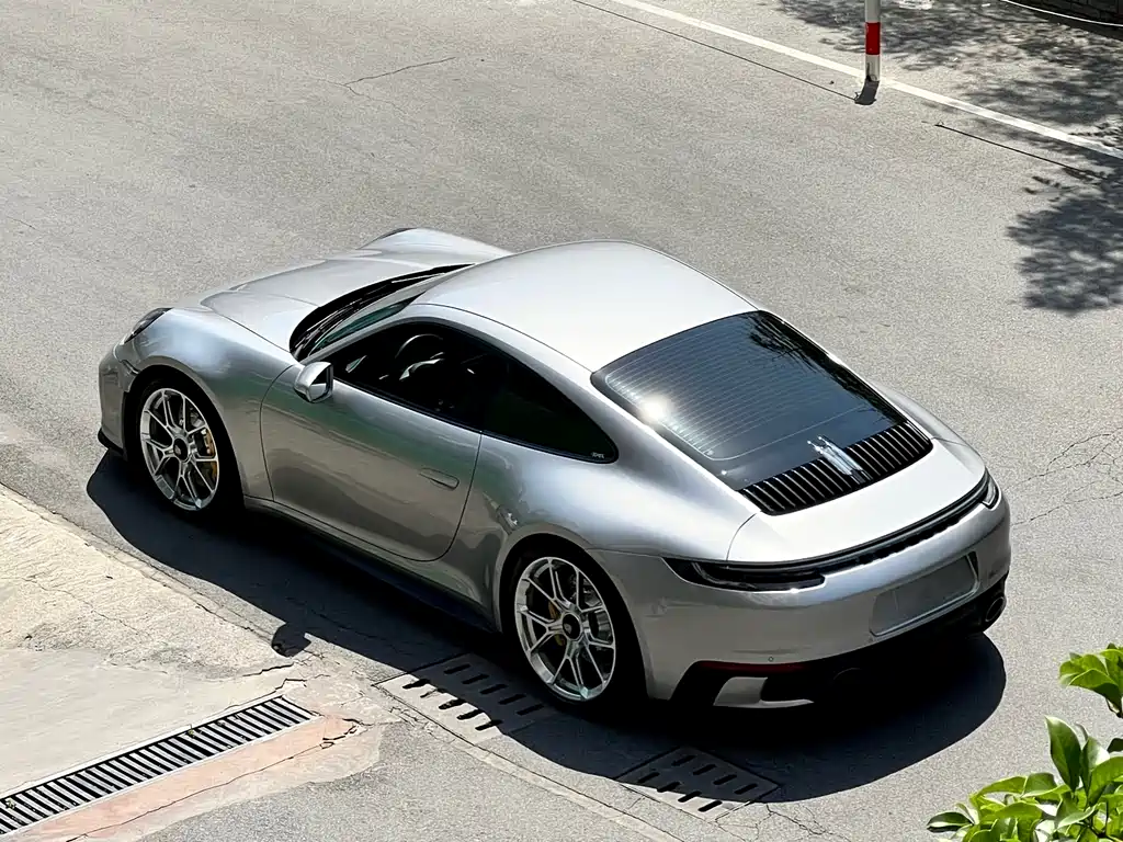 Porsche 911 2022 Carrera 3.0T