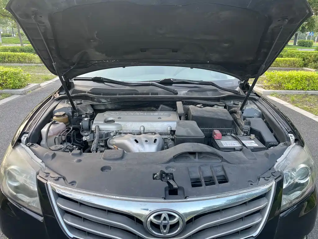 Toyota Camry — миниатюра 11