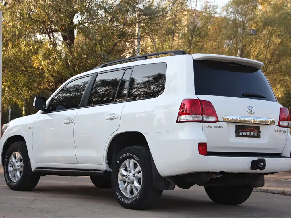 Toyota Land Cruiser 2010 4.7L AT VX