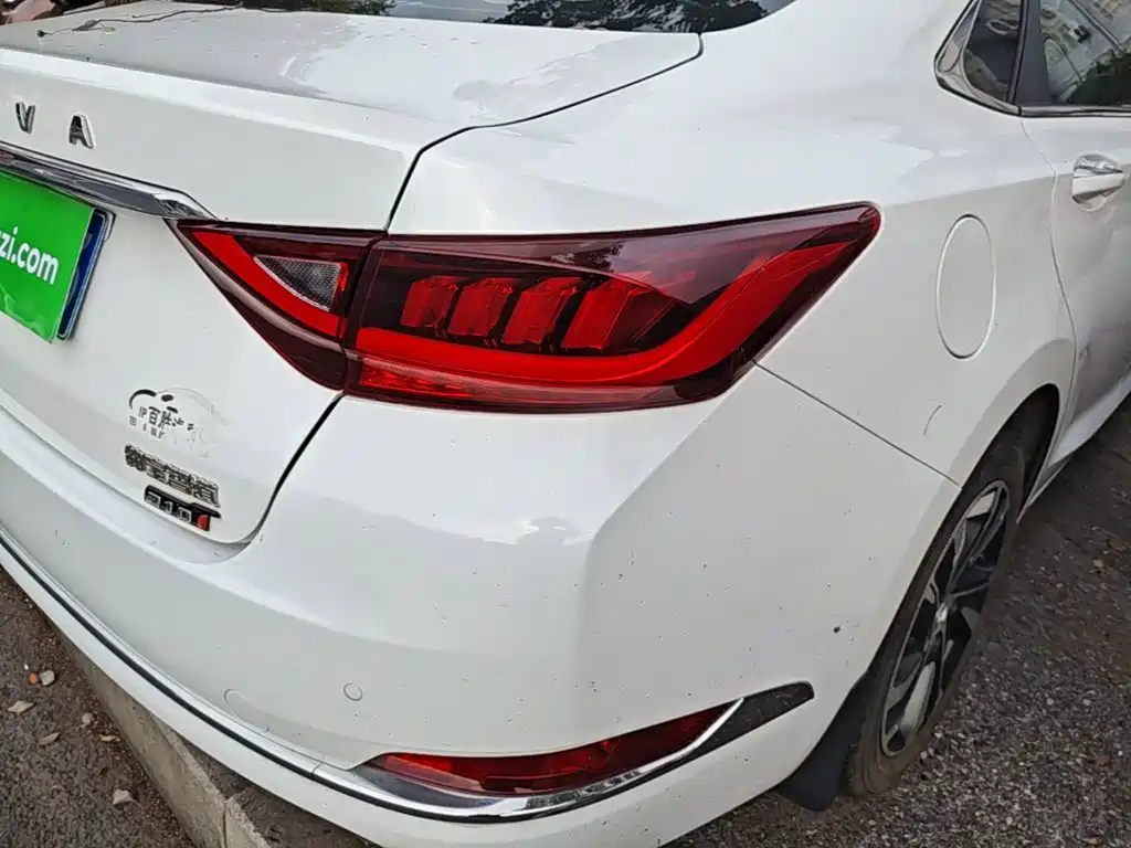 BAIC U7 — миниатюра 8