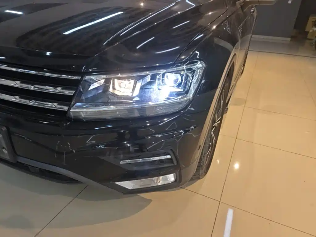 Volkswagen Tiguan L — миниатюра 24