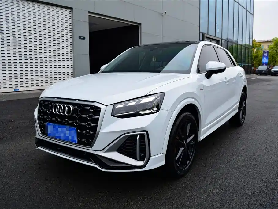 Audi Q2L 2022
