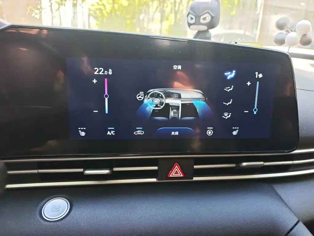 Hyundai Elantra — миниатюра 9