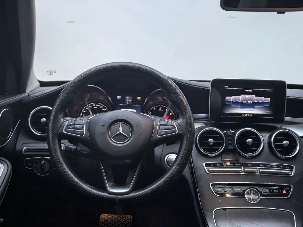 Mercedes-Benz C-Class — миниатюра 14