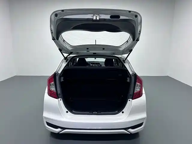 Honda Fit — миниатюра 10