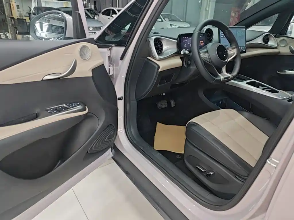 BYD Dolphin — миниатюра 16