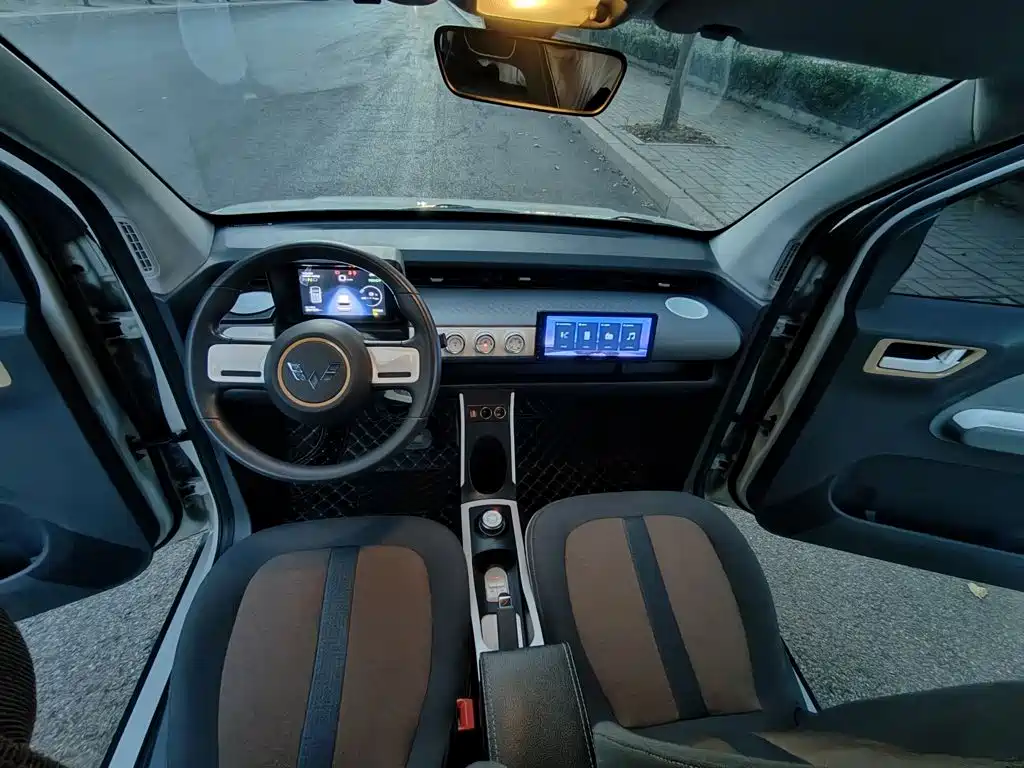 Wuling MINIEV — миниатюра 14