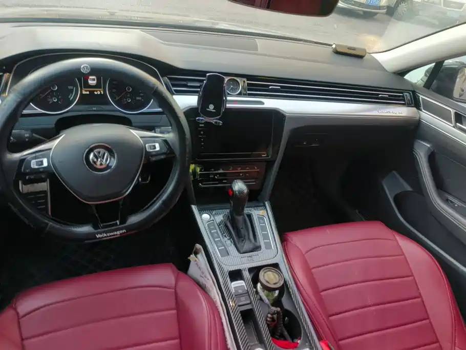 Volkswagen Magotan PHEV — миниатюра 12