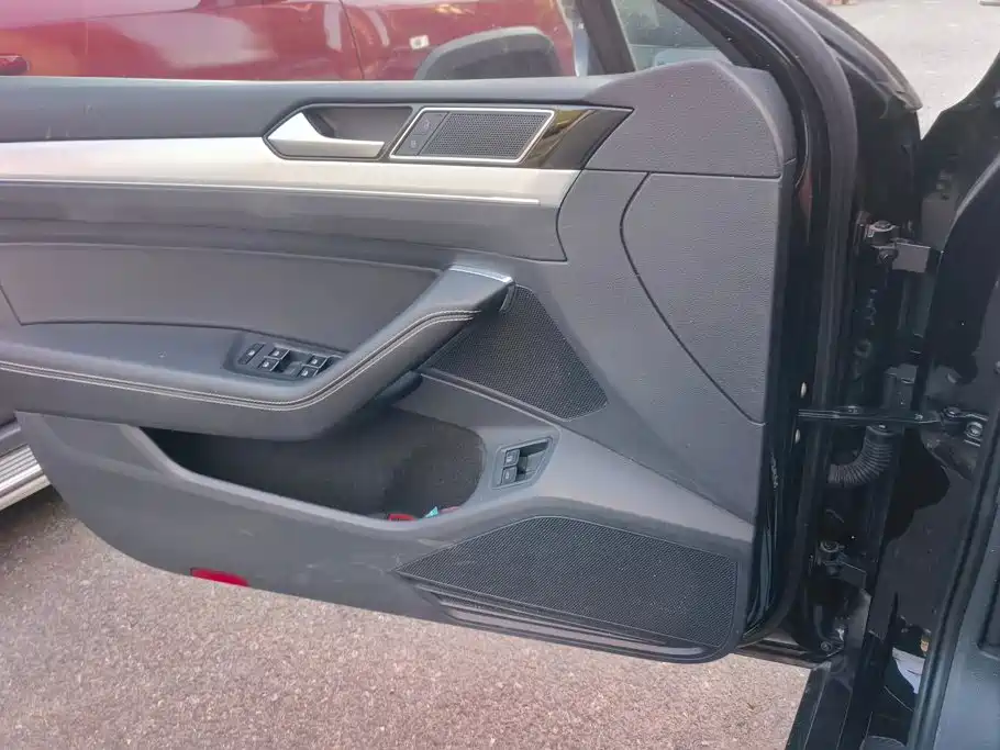 Volkswagen Magotan PHEV — миниатюра 7