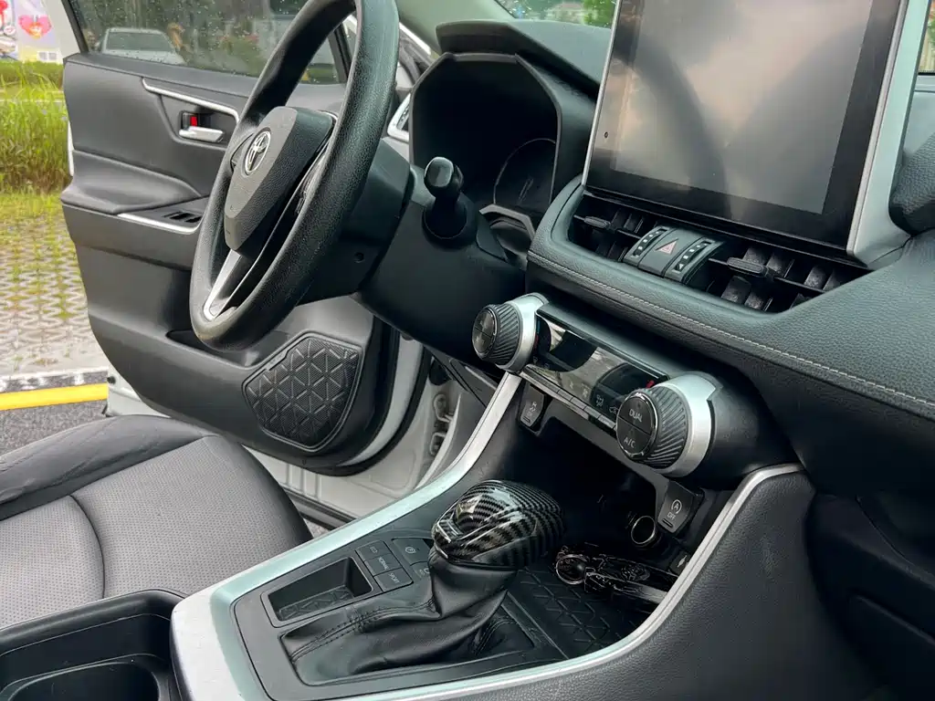 Toyota RAV4 2022 2.0L CVT
