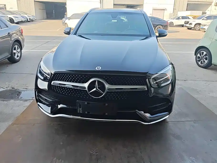 MERCEDES-BENZ GLC