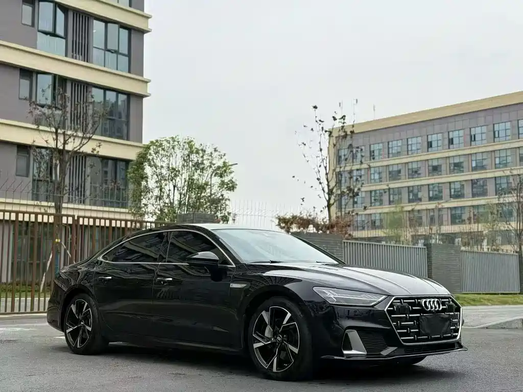 Audi A7L 2024 45 TFSI Luxury