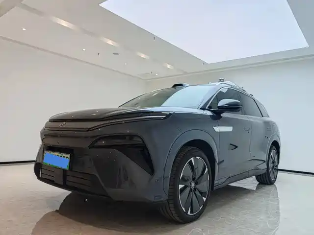 2025 BYD Tang
