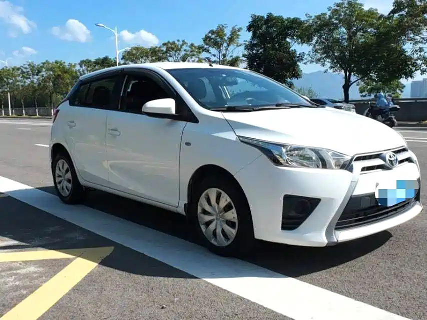 Toyota Yaris L — миниатюра 7