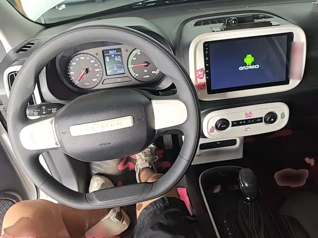 Roewe Clever — миниатюра 10