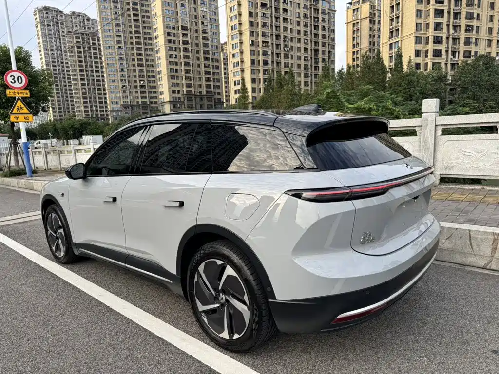 NIO ES6 — миниатюра 9